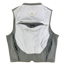 Load image into Gallery viewer, 2000s Tumi Travel Vest
