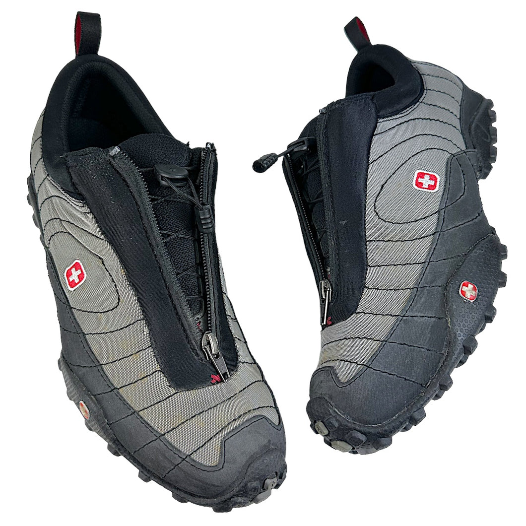 2000s Wenger® Swiss army oberalp hikers