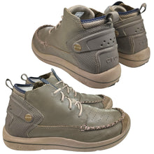 Load image into Gallery viewer, 2010 Crocs Linde Boot “Considered Mowabb”
