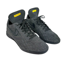 Load image into Gallery viewer, 2009 Nike Air Zoom City Tiempo 3M Livestrong
