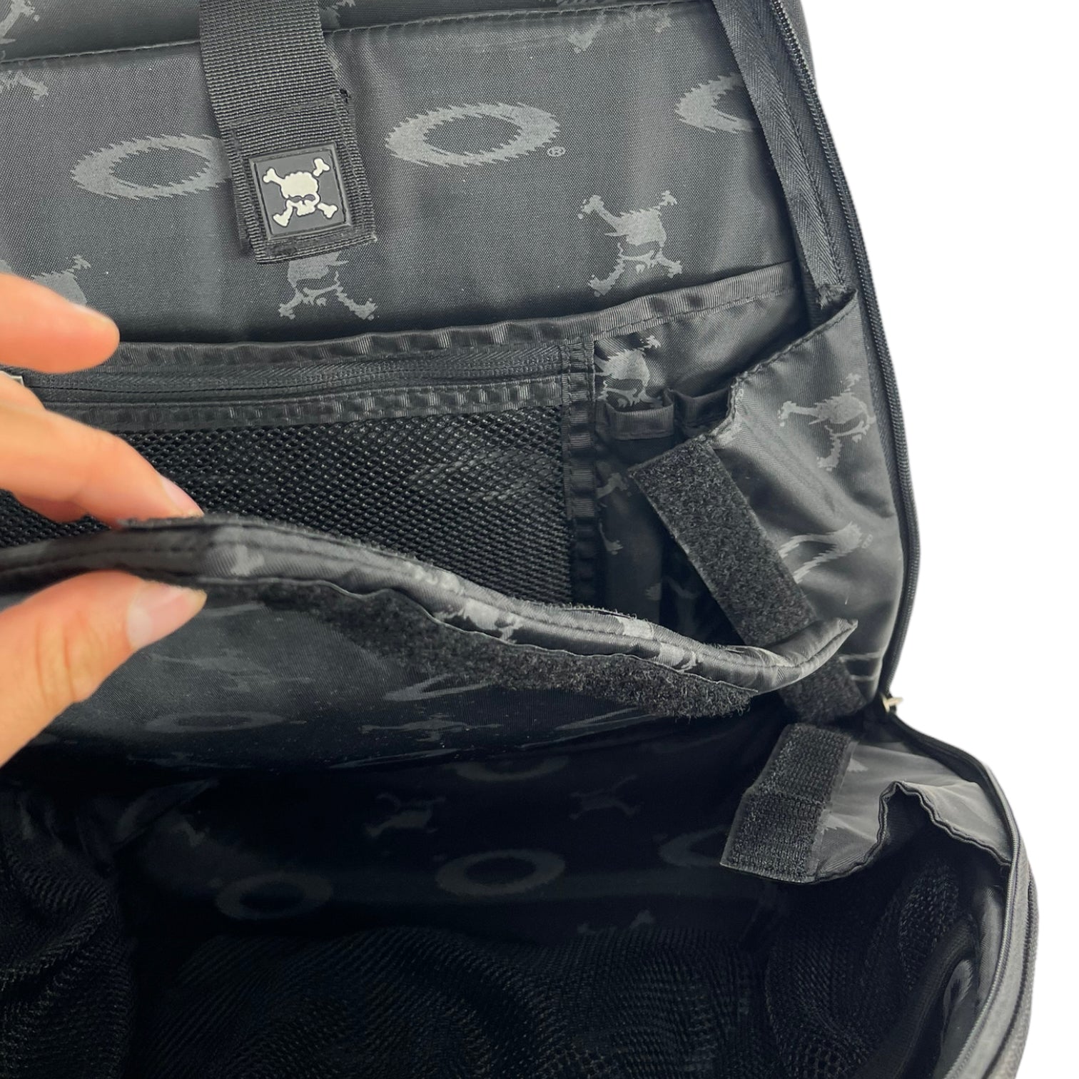 2000s Oakley Hardshell Backpack – insidetag