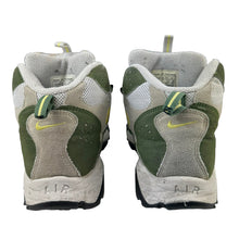 Load image into Gallery viewer, 2005 Nike Air Terra Sertig
