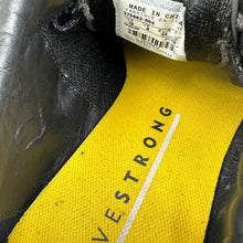 Load image into Gallery viewer, 2009 Nike Air Zoom City Tiempo 3M Livestrong
