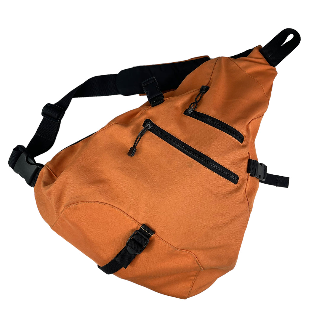 2000 Gap sling bag