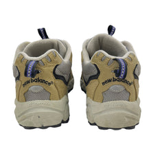 Load image into Gallery viewer, 1990s New balance all terrain 702
