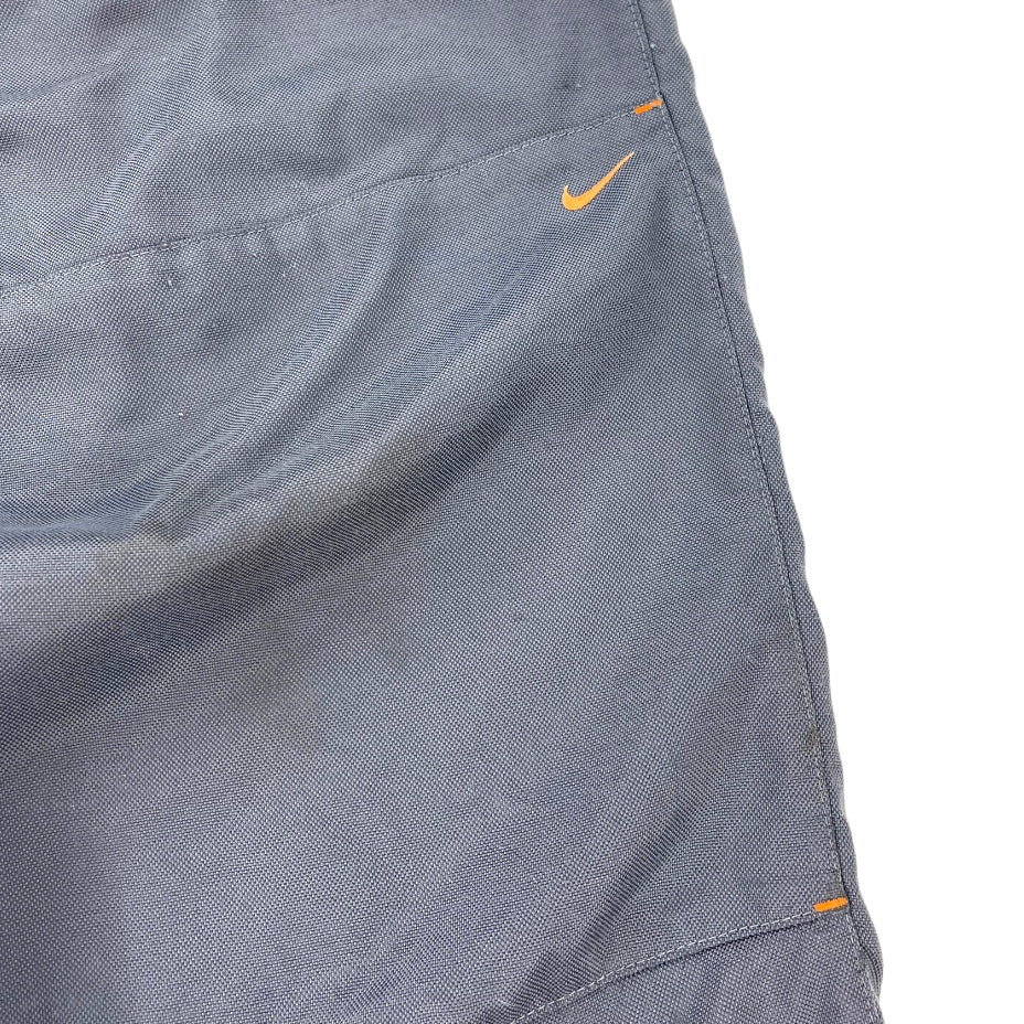 2000 Nike frontal flap pocket bottoms – insidetag